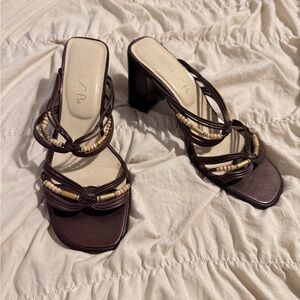 Brown leather mid heel sandals with wooden beads
